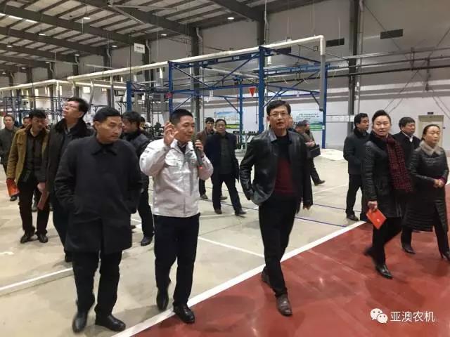 亞澳公司總經(jīng)理史炳哲介紹智能生產(chǎn)狀況 亞澳公司總經(jīng)理史炳哲介紹智能生產(chǎn)狀況